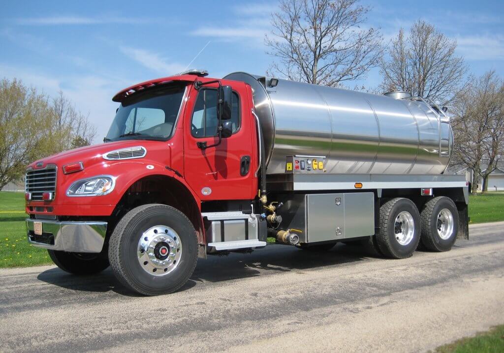 Commander Tanker Truck with Stainless Steel Tank